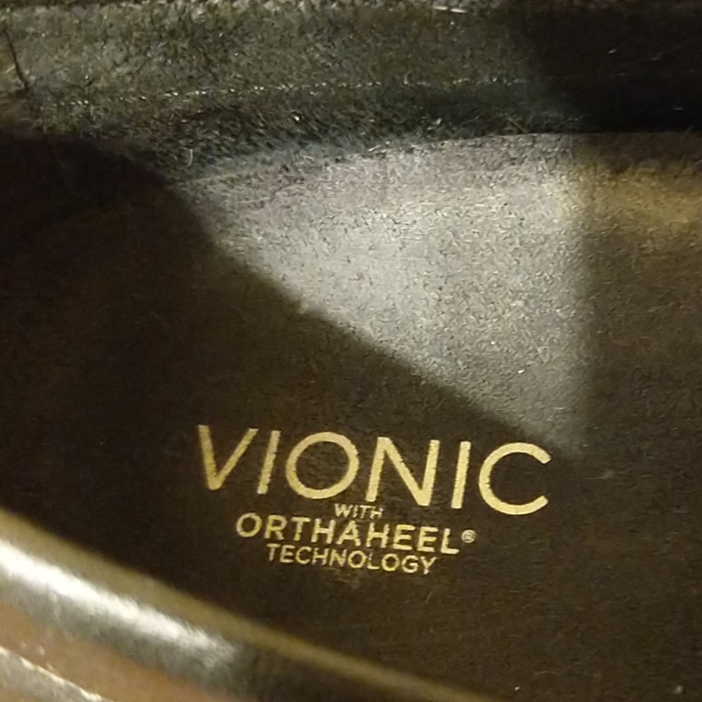 Vionic - Picture 3 of 3